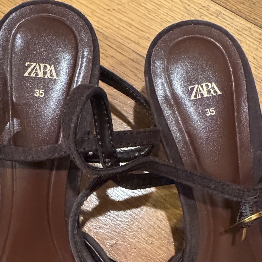 Zara Women's Dark Brown Slingback kitten Heels sz 35 - Picture 3 of 4